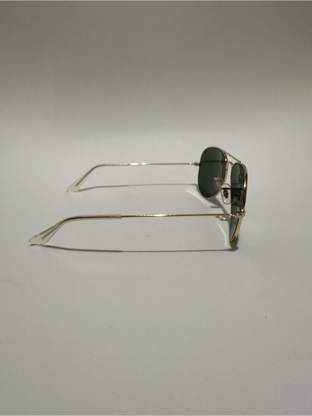 Ray-Ban RB3025 Aviator Classic Sunglasses - Picture 4 of 9